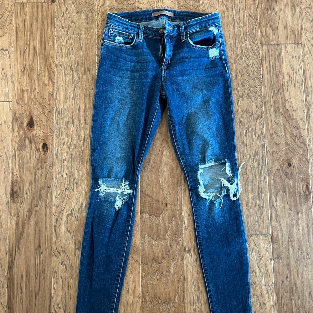 Joe’s Distressed jeans size 26